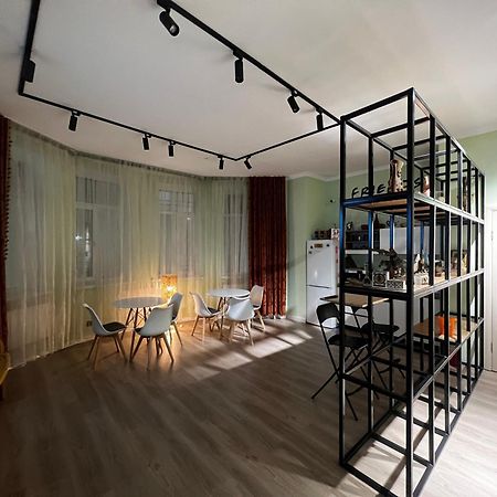 Friends Hostel Astana Extérieur photo