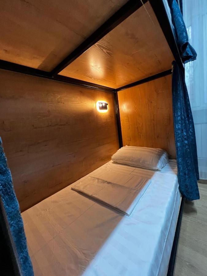 Friends Hostel Astana Extérieur photo